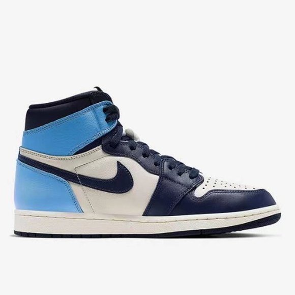 Athletic_Shoes